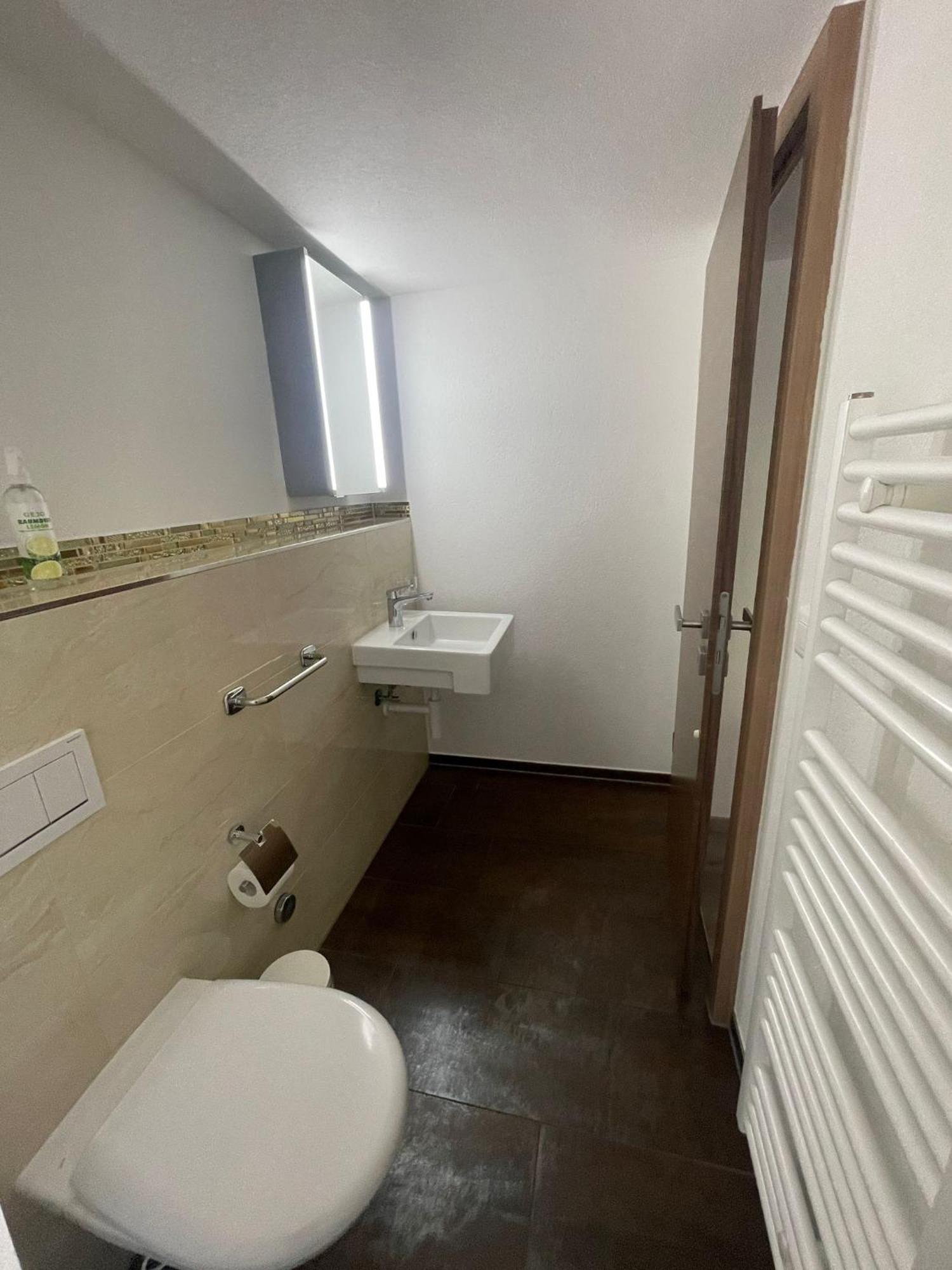 Hotel Krone Wassen Exterior foto
